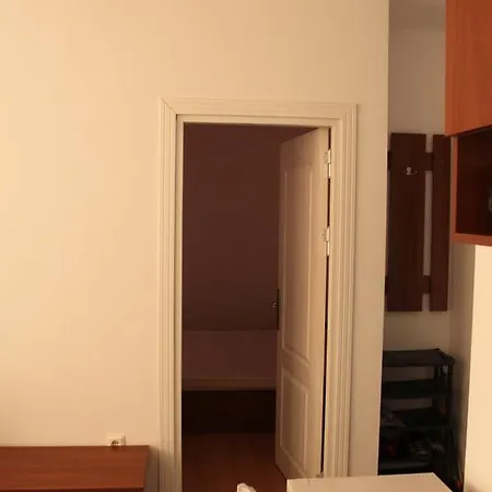 Abelia Regina Apartment *