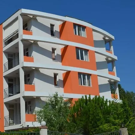 Abelia Regina Slăntjev Brjag