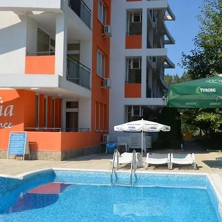 Abelia Regina * Slăntjev Brjag